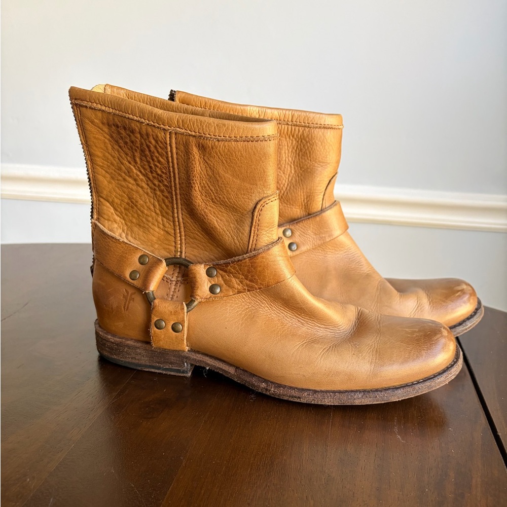 Frye Tan Leather Boots